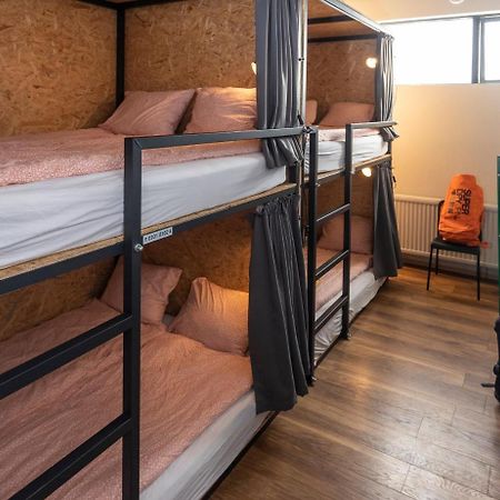 Vibrant Iceland Hostel Хабнарфьордюр Экстерьер фото